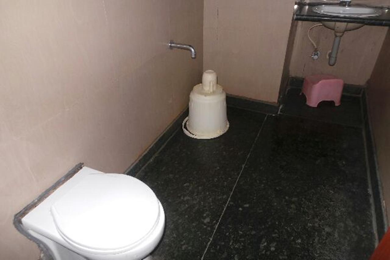 Mlc Gateway Deluxe Inn Bangalore Buitenkant foto
