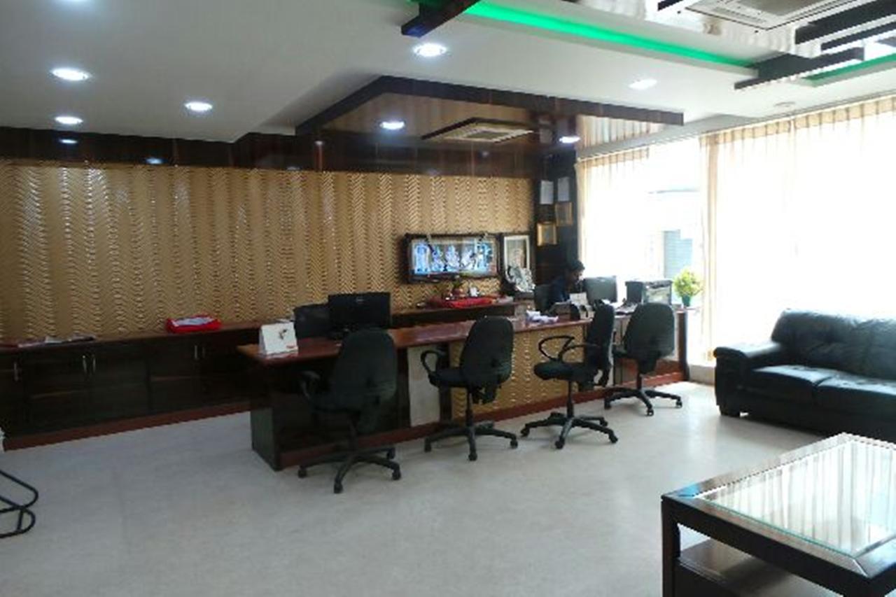 Mlc Gateway Deluxe Inn Bangalore Buitenkant foto